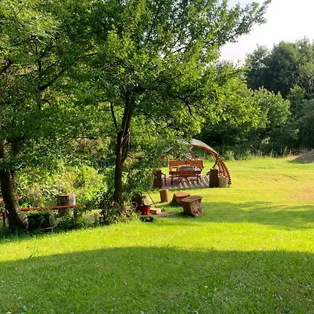 Apartamento Czarny Kon I Bialy Kon Black Horse & White Horse