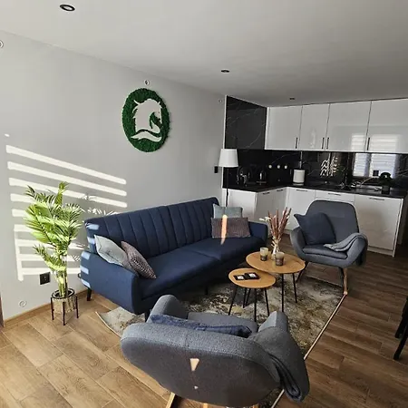 Czarny Kon I Bialy Kon Black Horse & White Horse * Kamienna Gora