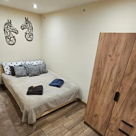 Apartamento Czarny Kon I Bialy Kon Black Horse & White Horse Kamienna Gora