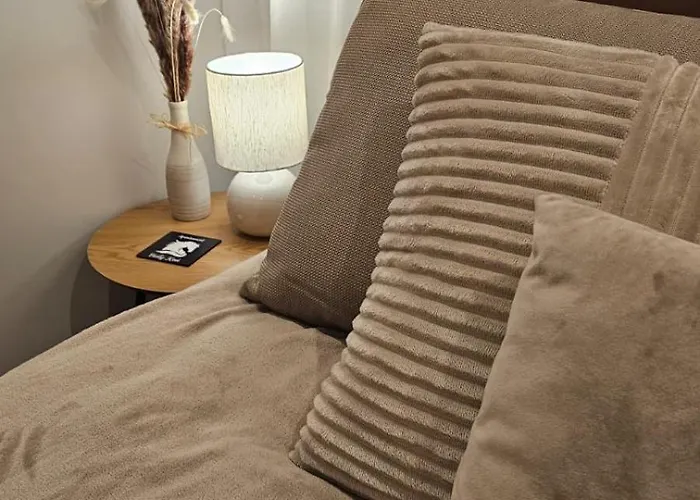 Czarny Kon I Bialy Kon Black Horse & White Horse *